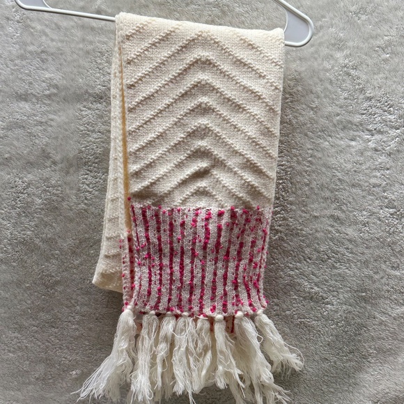 Trina Turk Pink Sprinkle and Cream Winter Beanie and Scarf Set main image 10